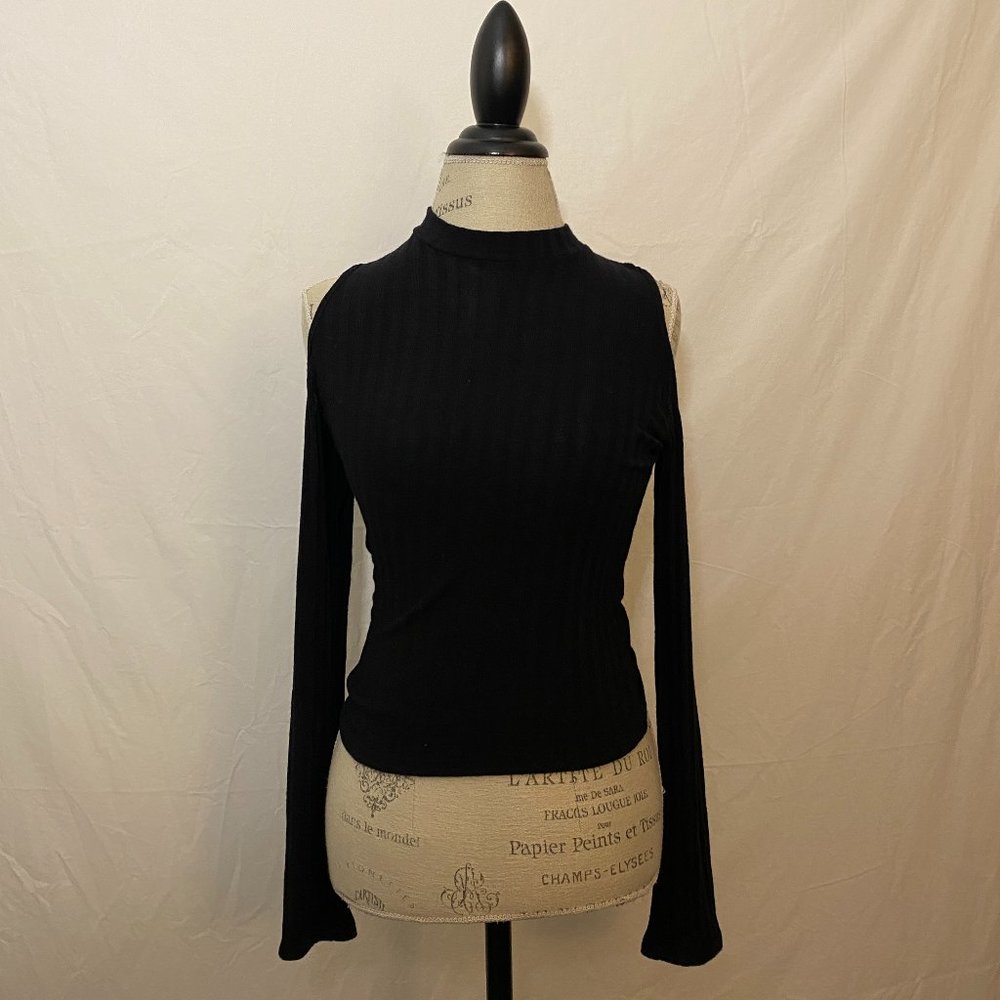 Kendall & Kylie Black Long Sleeve Cold Shoulder Top